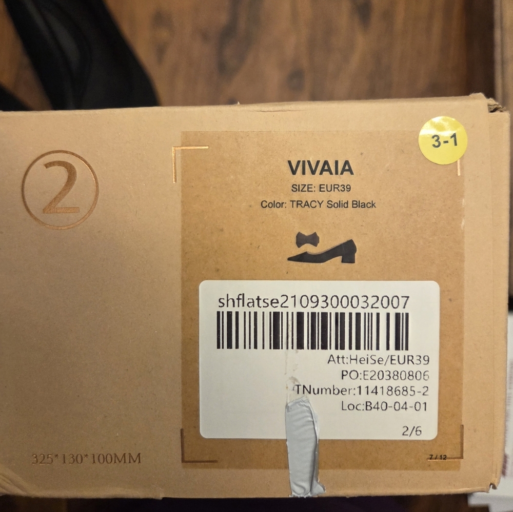 Vivaia Stylish, Sustainable Comfort Pointed Toe Pumps With Removable Bows, Black - Picture 8 of 8
